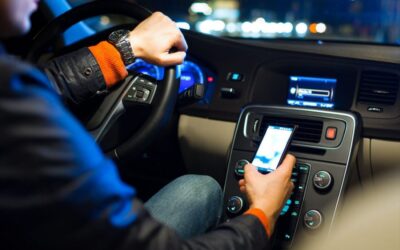 3 Types Of Distracted Driving (& How To Avoid Them)
