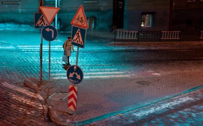 5 Strange US Road Signs (And What They Mean)